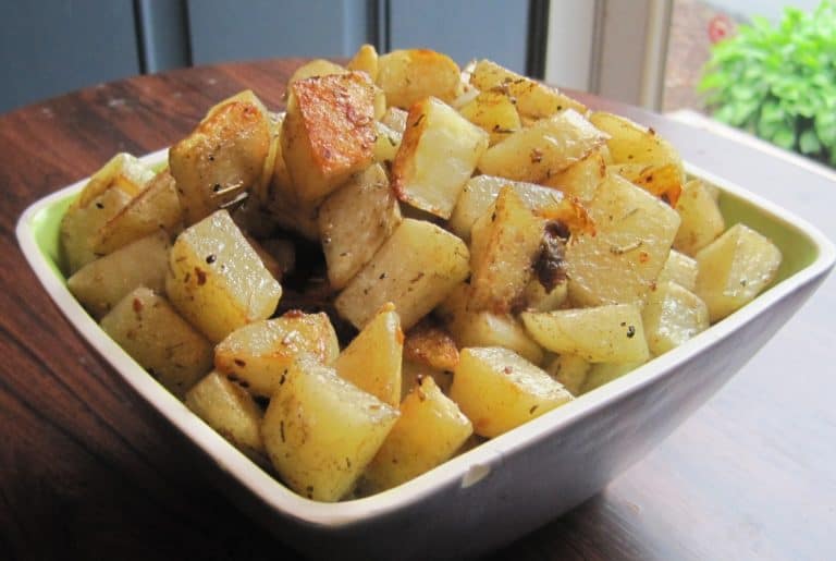 Rosemary and Thyme Roasted Potatoes - Juggling with Julia